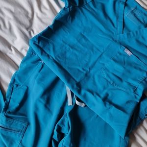 Figs pacific blue XS set